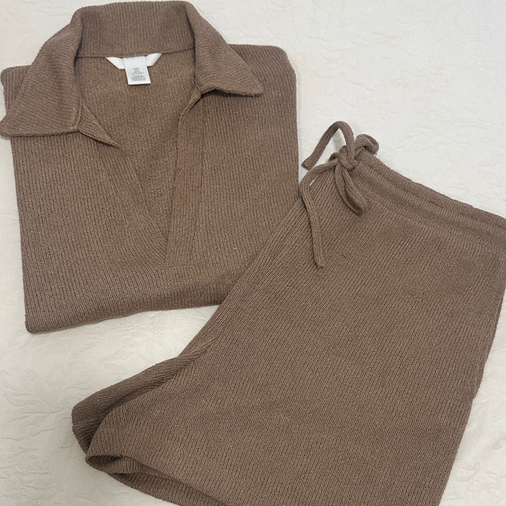 H&M Tan Knit Set